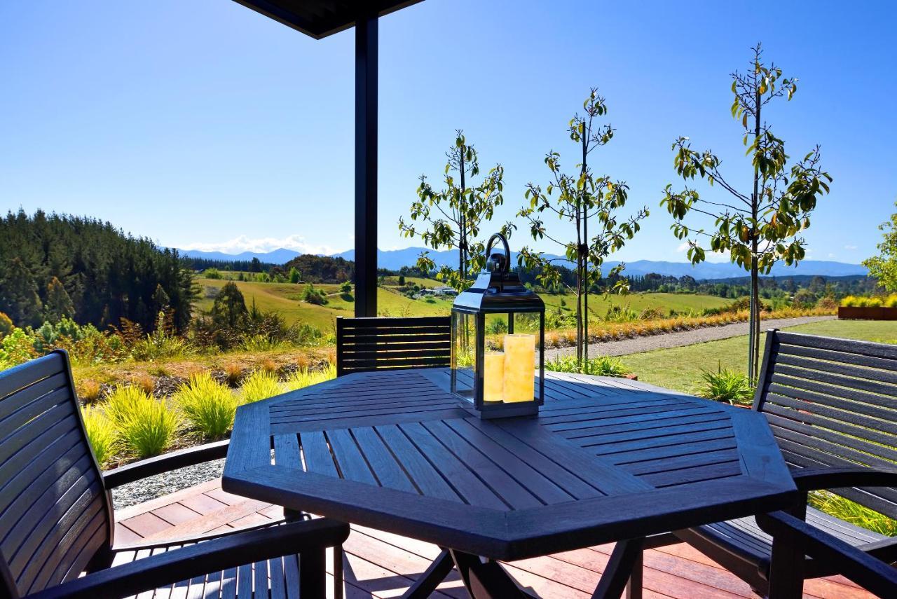 Harakeke Boutique Accommodation Mahana Bagian luar foto