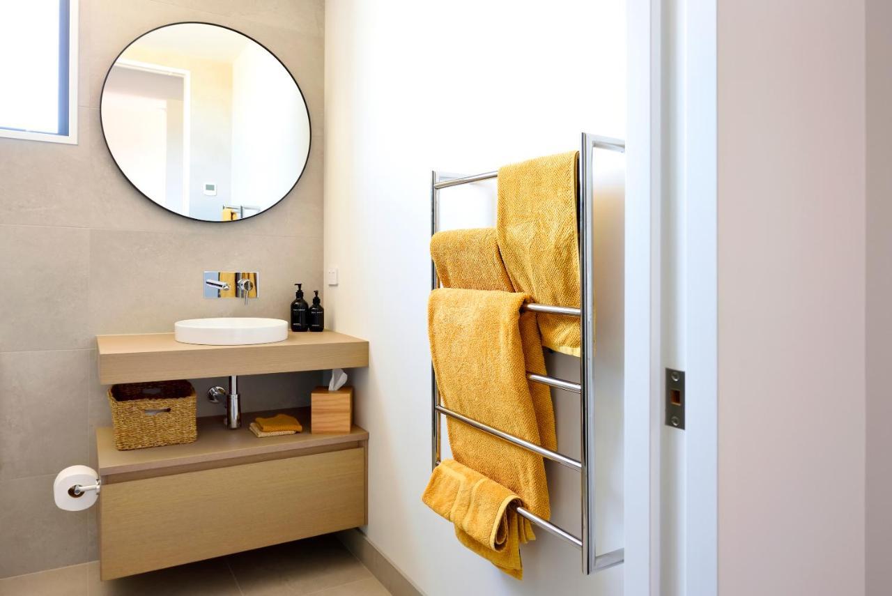 Harakeke Boutique Accommodation Mahana Bagian luar foto