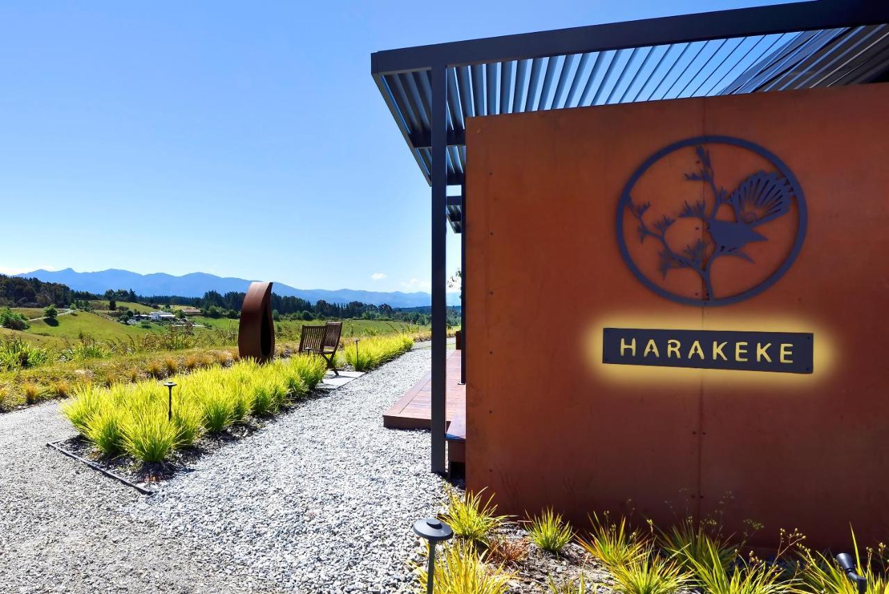 Harakeke Boutique Accommodation Mahana Bagian luar foto